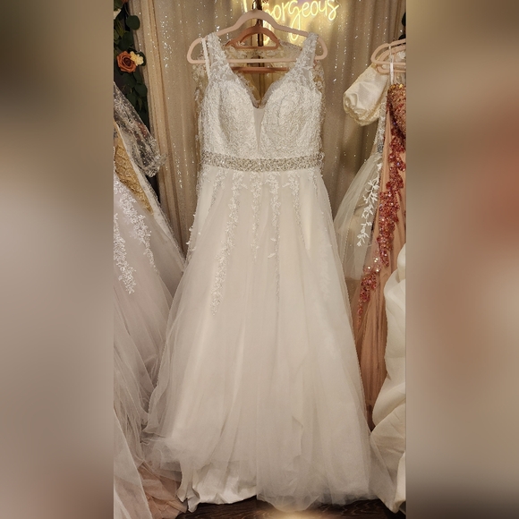 Abaowedding White Wedding Gown Lace Tulle Applique Illusion V Neck NWT - Picture 8 of 12